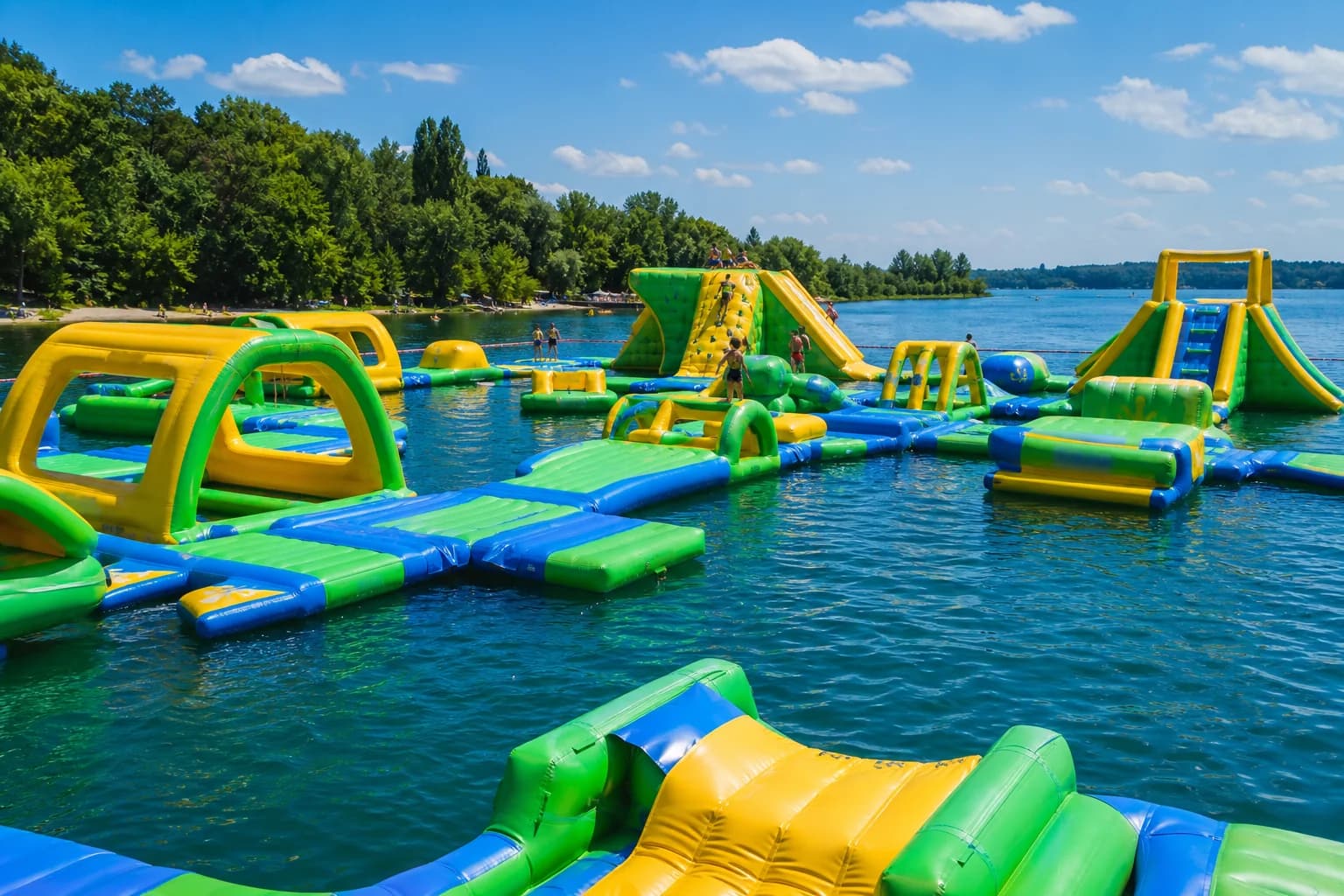Pourquoi le parc aquatique Aloha Parc à Vichy a-t-il été fermé par la préfecture ?