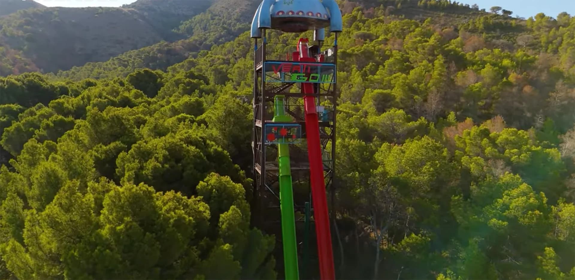 Le plus grand toboggan aquatique d'Europe a rouvert ses portes en Espagne