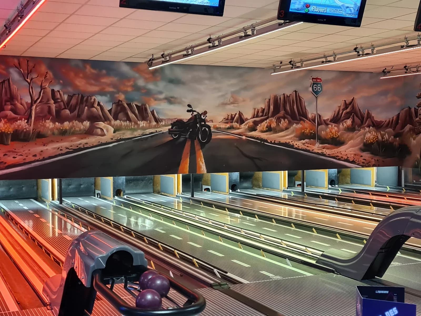 Chartres Bowling Snack