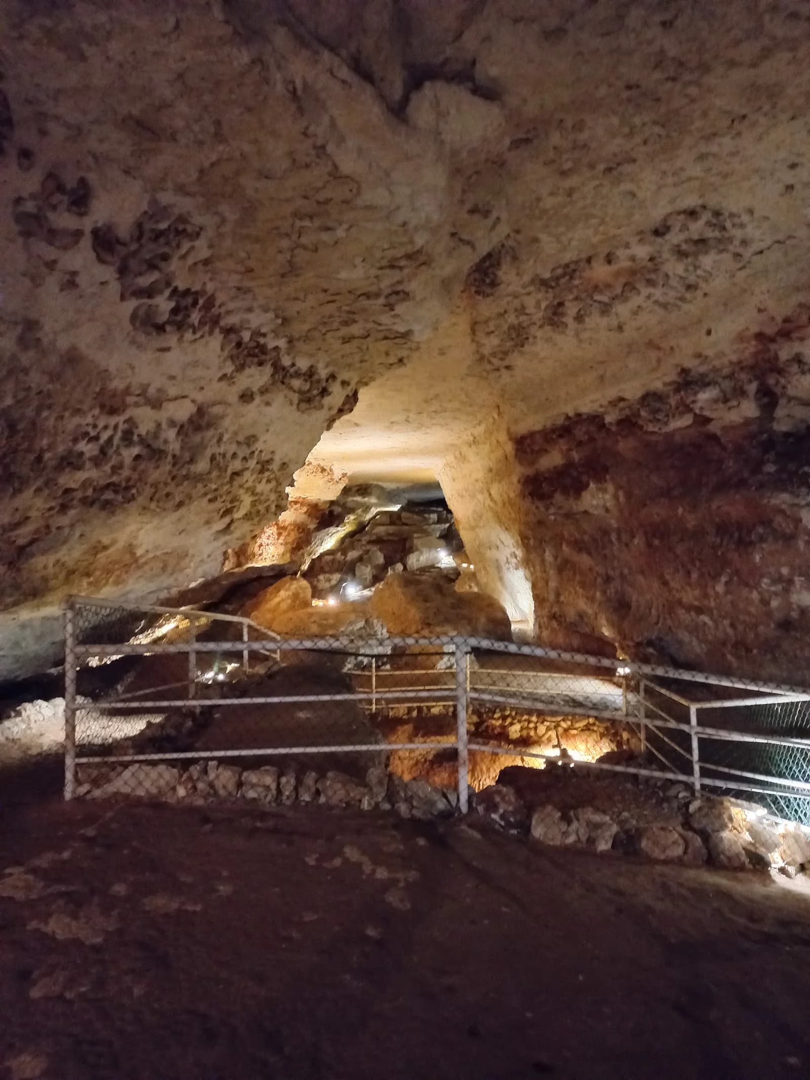 Grotte de Bara-Bahau