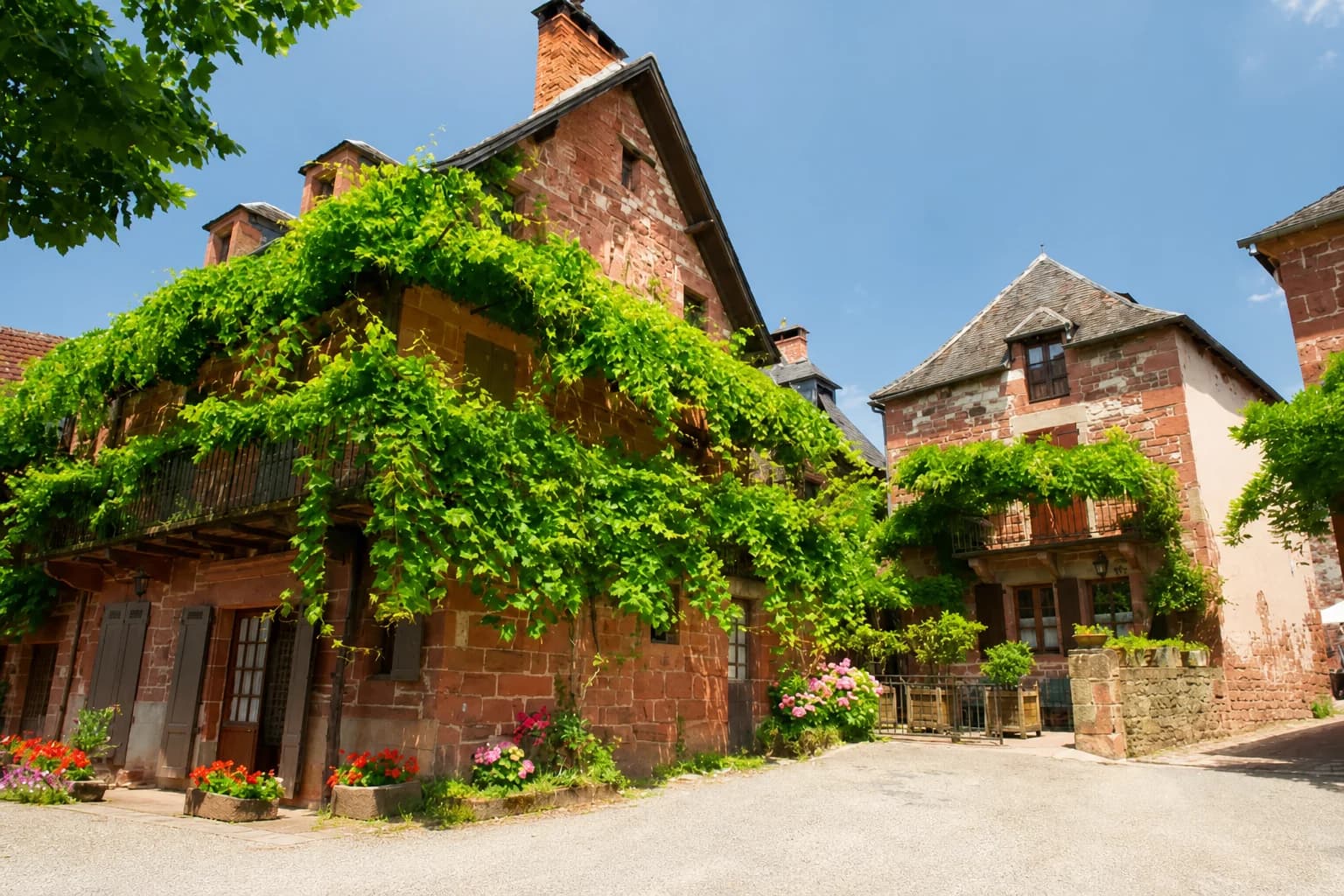 Que faire en Corrèze ? Villages rouges et gorges secrètes