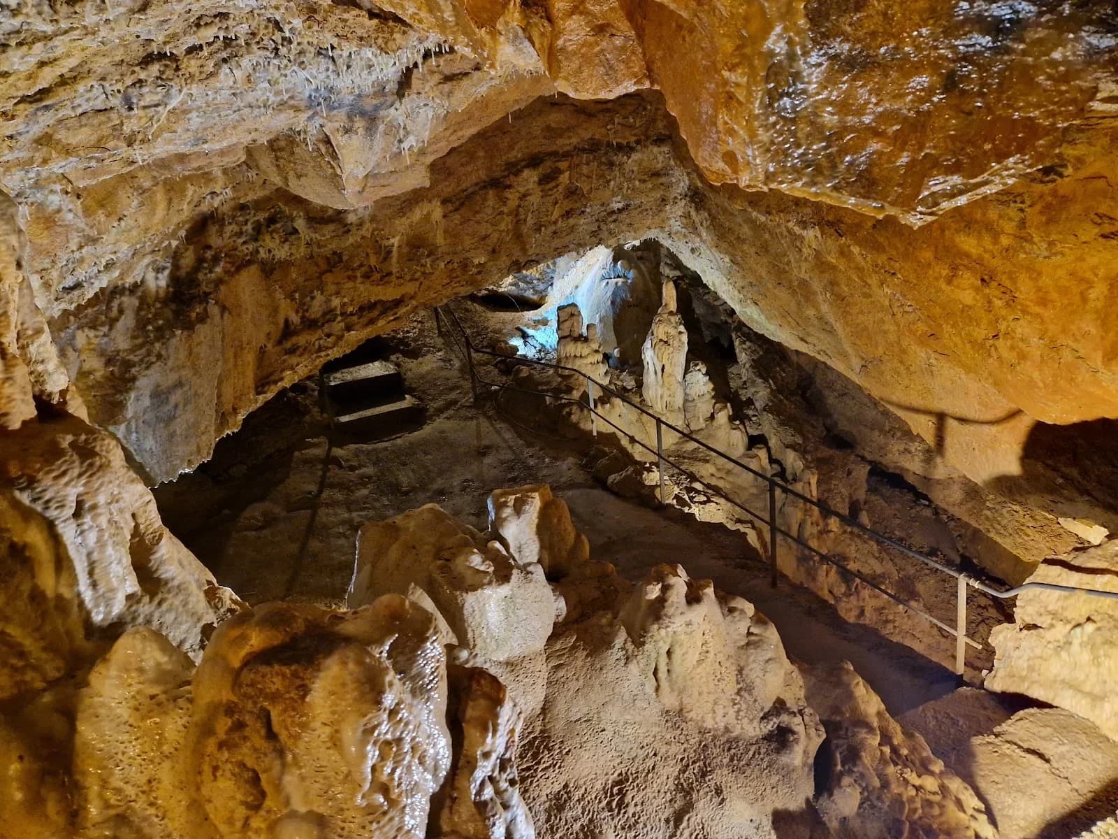 Grottes de Blanot