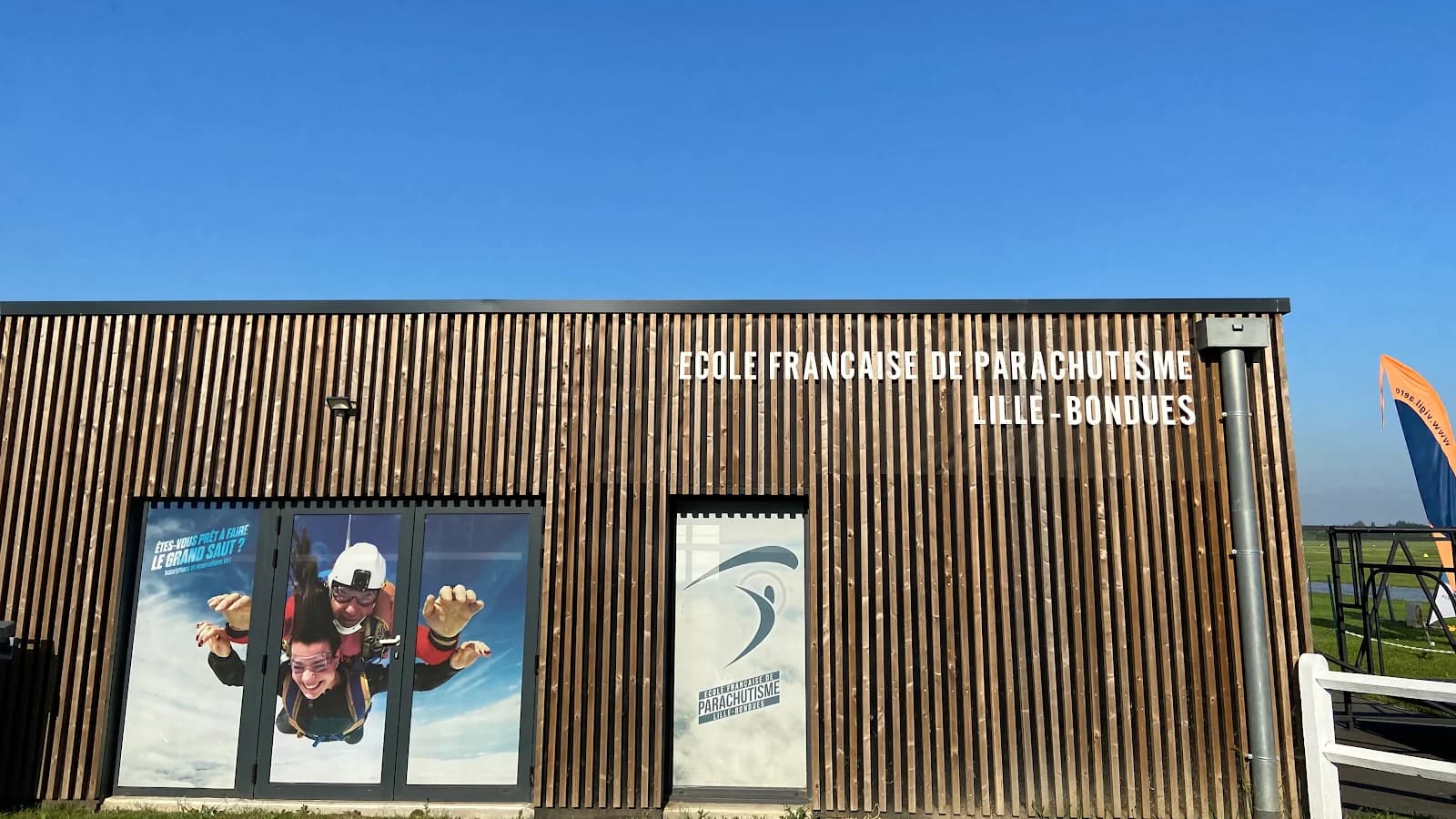 Ecole Française de Parachutisme Lille Bondues
