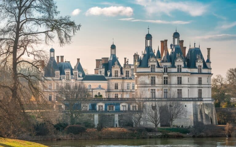 Ces châteaux exceptionnels en France vont transformer votre prochain week-end
