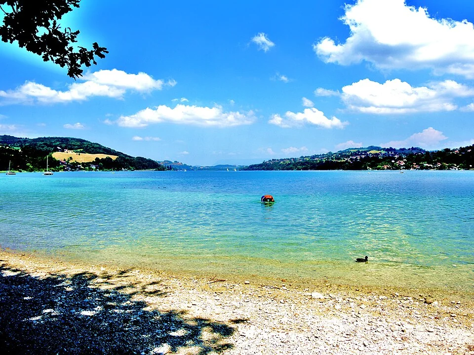 Plage_du_lac_de_Paladru._2015-07-23